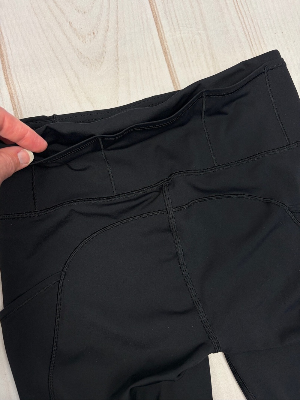 Lululemon Fast & Free Crop II *Nulux 19” Black Sz 6 - Picture 14 of 16